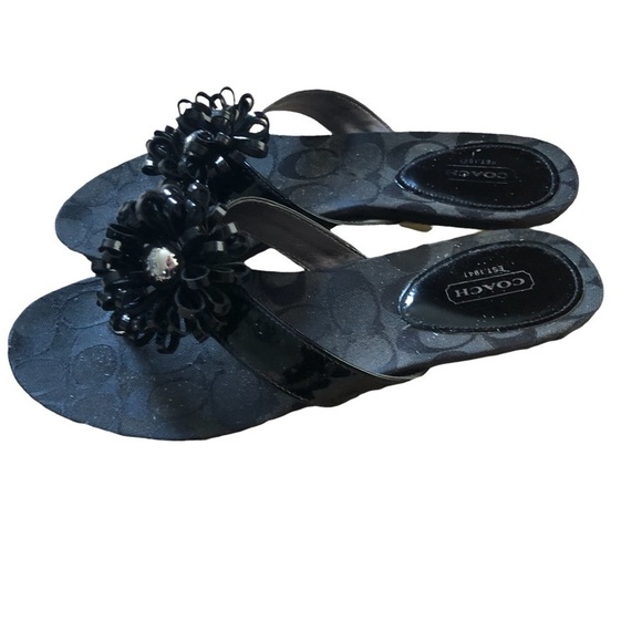 Authentic Coach Skye Thong Sandal 9B Patent Leather W/Flower Logo Black - Picture 1 of 4